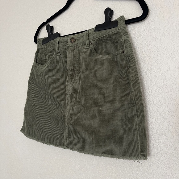 Green corduroy skirt. Size small women’s. - Picture 1 of 4